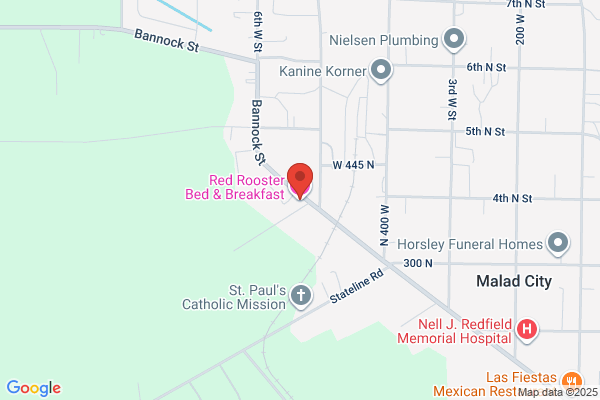 Red Rooster Cafe & Bed & Breakfast