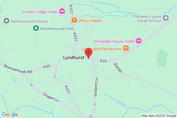 Shaw Trust - Charity shop - Lyndhurst