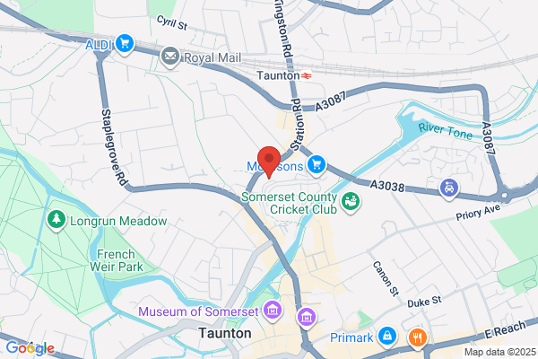 Dennis Comer